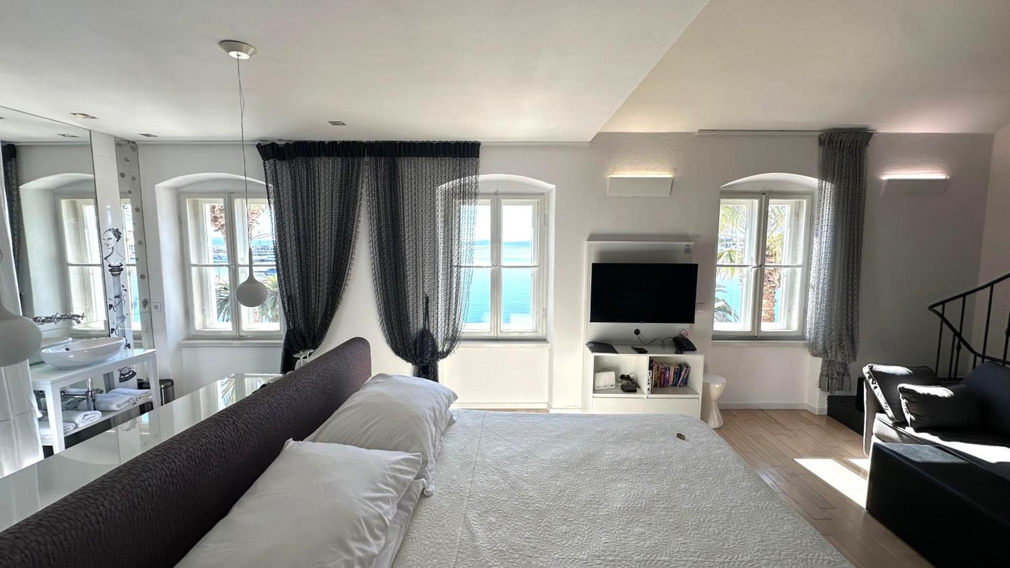 Riva Luxury Suites Σπλιτ Εξωτερικό φωτογραφία
