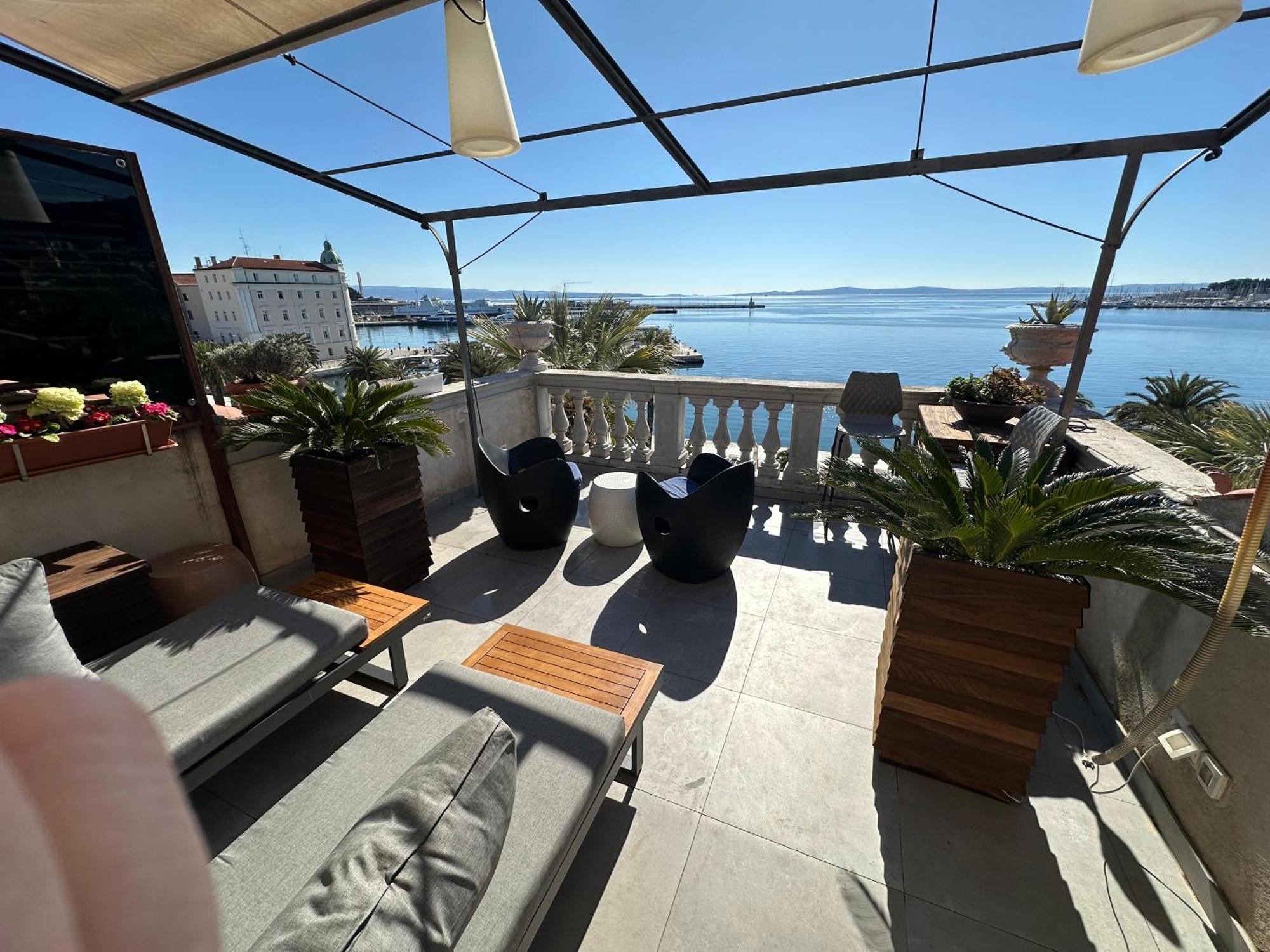 Riva Luxury Suites Σπλιτ Εξωτερικό φωτογραφία